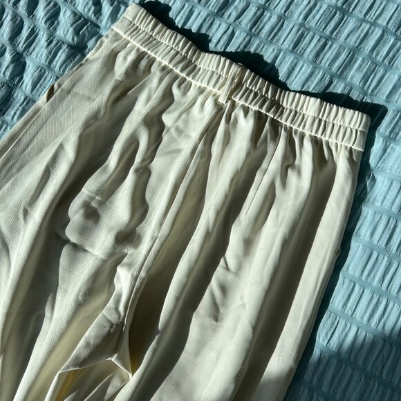 Women's Off-White Wide-Leg Dress Pant - Size Medium - Picture 4 of 4